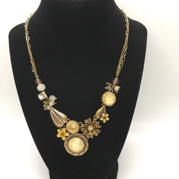 Anthropologie Bib Statement Necklace - Picture 4 of 5